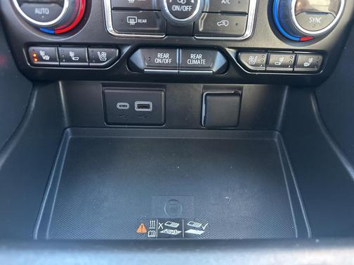 2023 Chevrolet Tahoe 4WD High Country