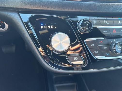 2025 Chrysler Pacifica L