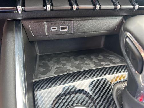 Deep Bronze Metallic 2023 GMC Canyon AT4