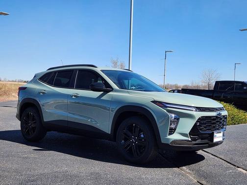 Cacti Green 2026 Chevrolet Trax FWD ACTIV