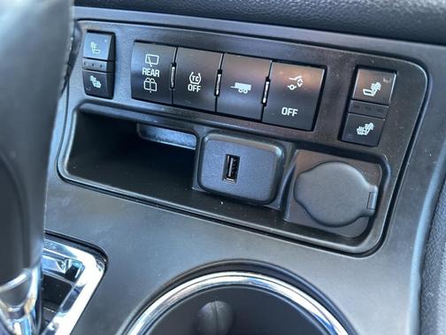 2016 GMC Acadia SLE-2