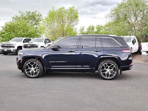 2023 Jeep Grand Cherokee Summit