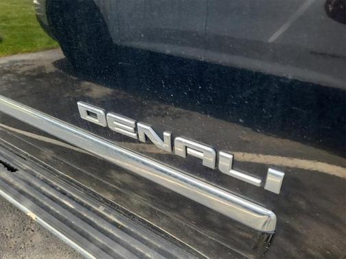 2011 GMC Yukon Denali