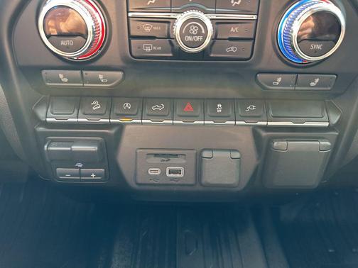 2020 GMC Sierra 1500 SLE