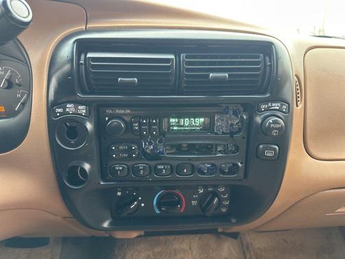 1996 Ford Explorer XLT