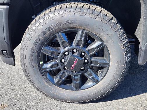 2026 GMC Sierra 2500 AT4