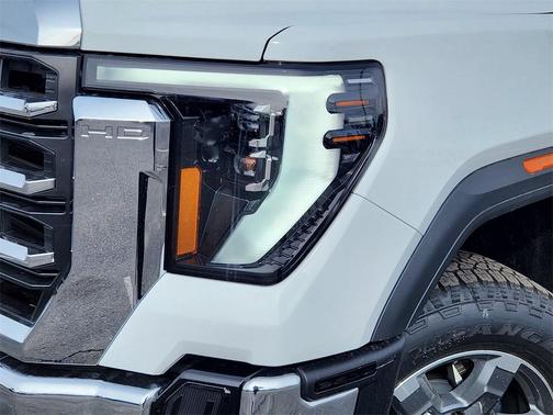 2026 GMC Sierra 2500 SLT