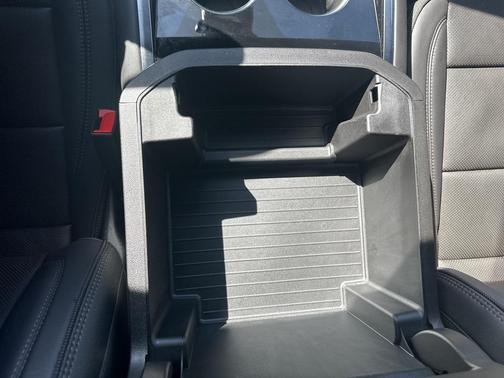 2025 Chevrolet Tahoe 4WD High Country