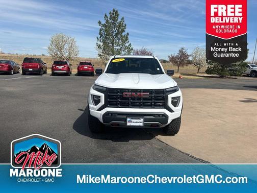 Summit White 2023 GMC Canyon AT4
