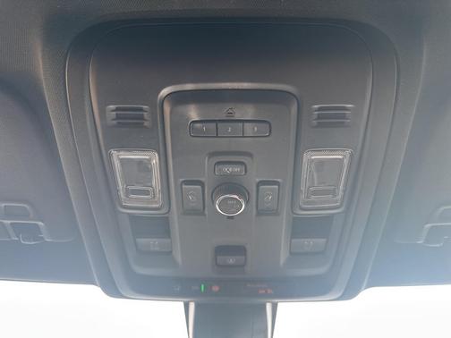 2022 GMC Yukon XL 4WD AT4