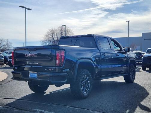 2025 GMC Sierra 1500 AT4X