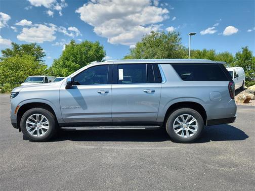 2025 Chevrolet Suburban Premier