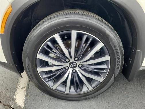2024 INFINITI QX60 SENSORY