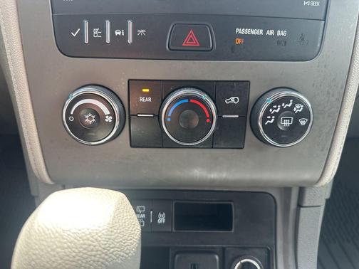 Tungsten Metallic 2016 Chevrolet Traverse LS