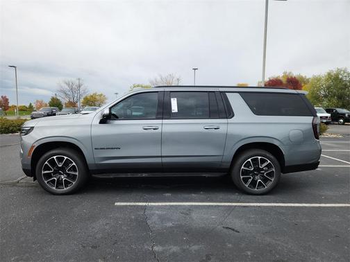 2026 Chevrolet Suburban RST