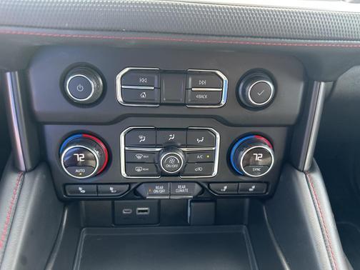 2021 Chevrolet Tahoe 4WD RST