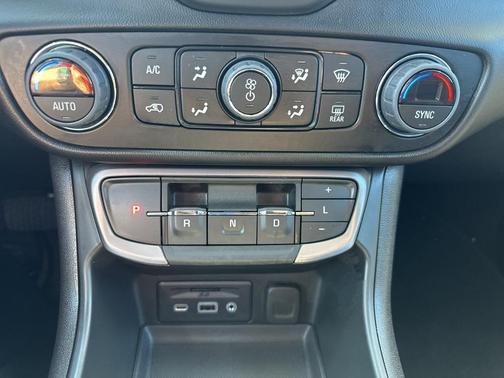 2023 GMC Terrain AWD AT4