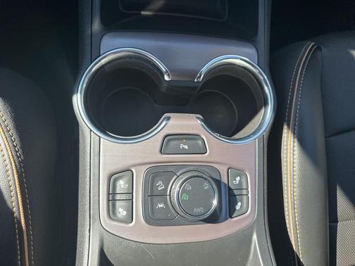 2023 GMC Terrain AWD AT4