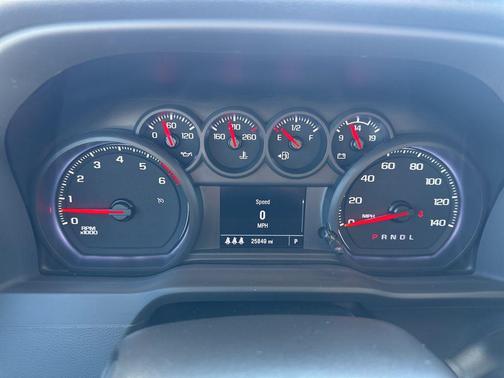 Summit White 2024 Chevrolet Silverado 2500 Custom