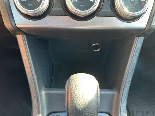 Ice Silver Metallic 2015 Subaru XV Crosstrek 2.0i Limited