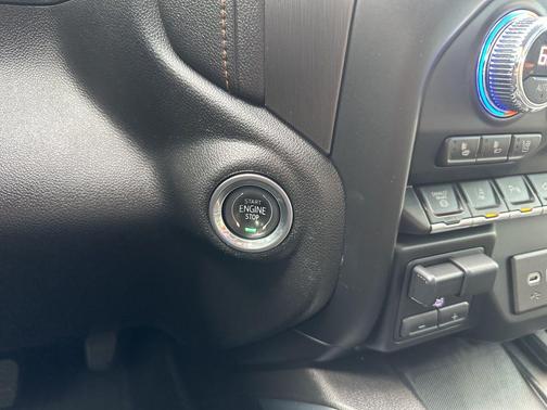 Brownstone Metallic 2021 GMC Sierra 3500 AT4