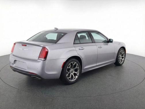 2018 Chrysler 300 S