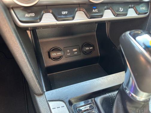 2019 Hyundai ELANTRA Value Edition