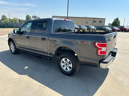 Magnetic Metallic 2018 Ford F-150 XLT