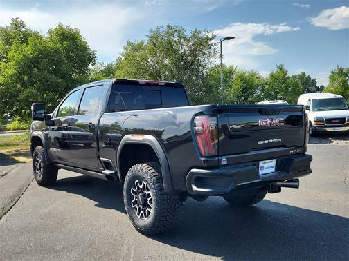 2025 GMC Sierra 2500 AT4