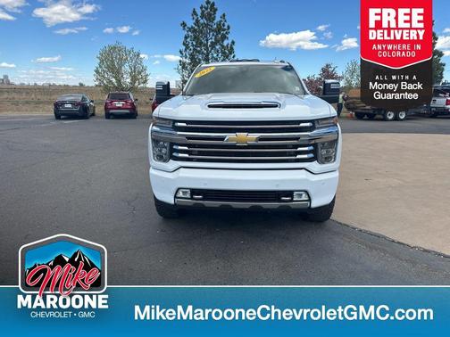 Summit White 2022 Chevrolet Silverado 2500 High Country