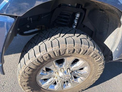 Patriot Blue Pearlcoat 2022 RAM 2500 Limited Crew Cab 4x4 6'4' Box