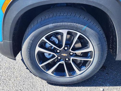 Marina Blue Metallic 2026 Chevrolet Trailblazer LT