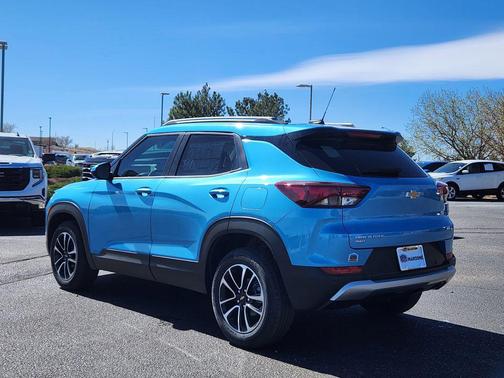 Marina Blue Metallic 2026 Chevrolet Trailblazer LT