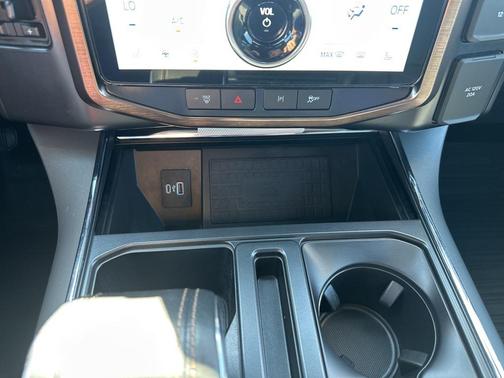 2022 Ford F-150 Lightning LARIAT