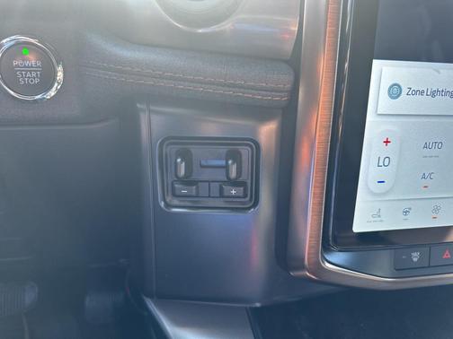2022 Ford F-150 Lightning LARIAT