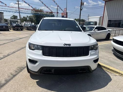2019 Jeep Grand Cherokee Laredo