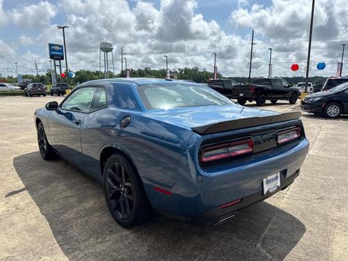 2021 Dodge Challenger SXT