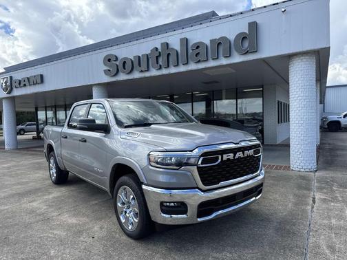 Billet Silver Metallic Clearcoat 2026 RAM 1500 Big Horn/Lone Star