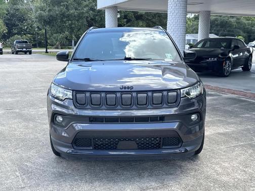 Granite Crystal Clearcoat Metallic 2022 Jeep Compass Latitude