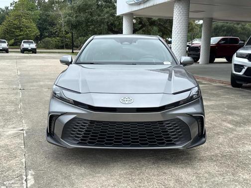 Silver 2025 Toyota Camry SE