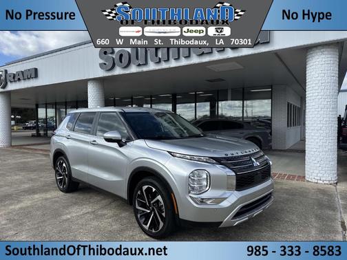 2023 Mitsubishi Outlander SE