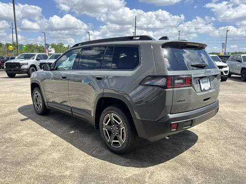 Sting Gray Clearcoat 2026 Jeep Cherokee Limited