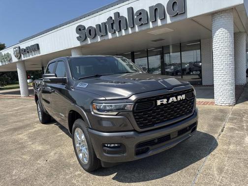 Granite Crystal Clearcoat Metallic 2026 RAM 1500 Big Horn/Lone Star