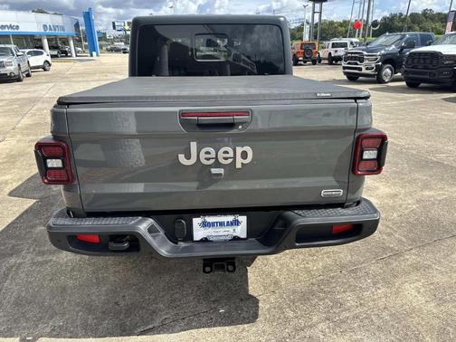 2020 Jeep Gladiator Overland