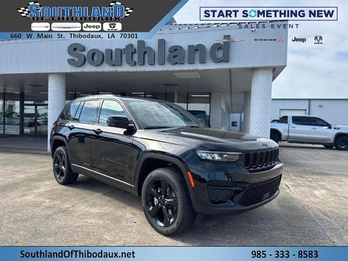 2025 Jeep Grand Cherokee Laredo