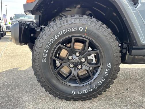 2026 Jeep Gladiator Sport