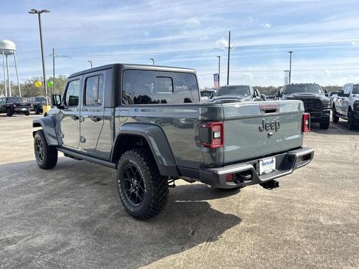 2026 Jeep Gladiator Sport