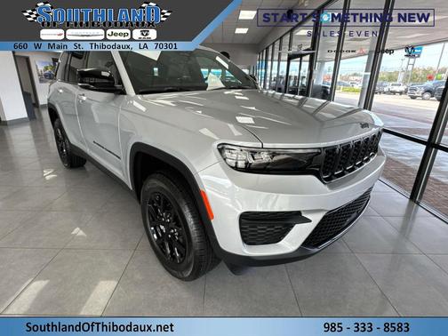 2025 Jeep Grand Cherokee Laredo