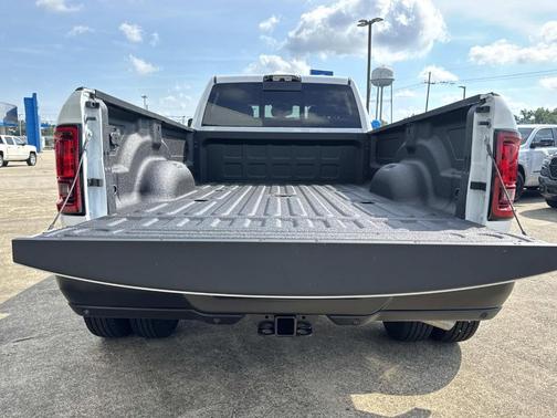 Bright White Clearcoat 2026 RAM 3500 Tradesman