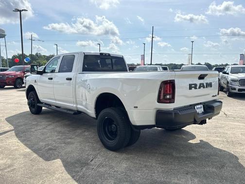 Bright White Clearcoat 2026 RAM 3500 Tradesman